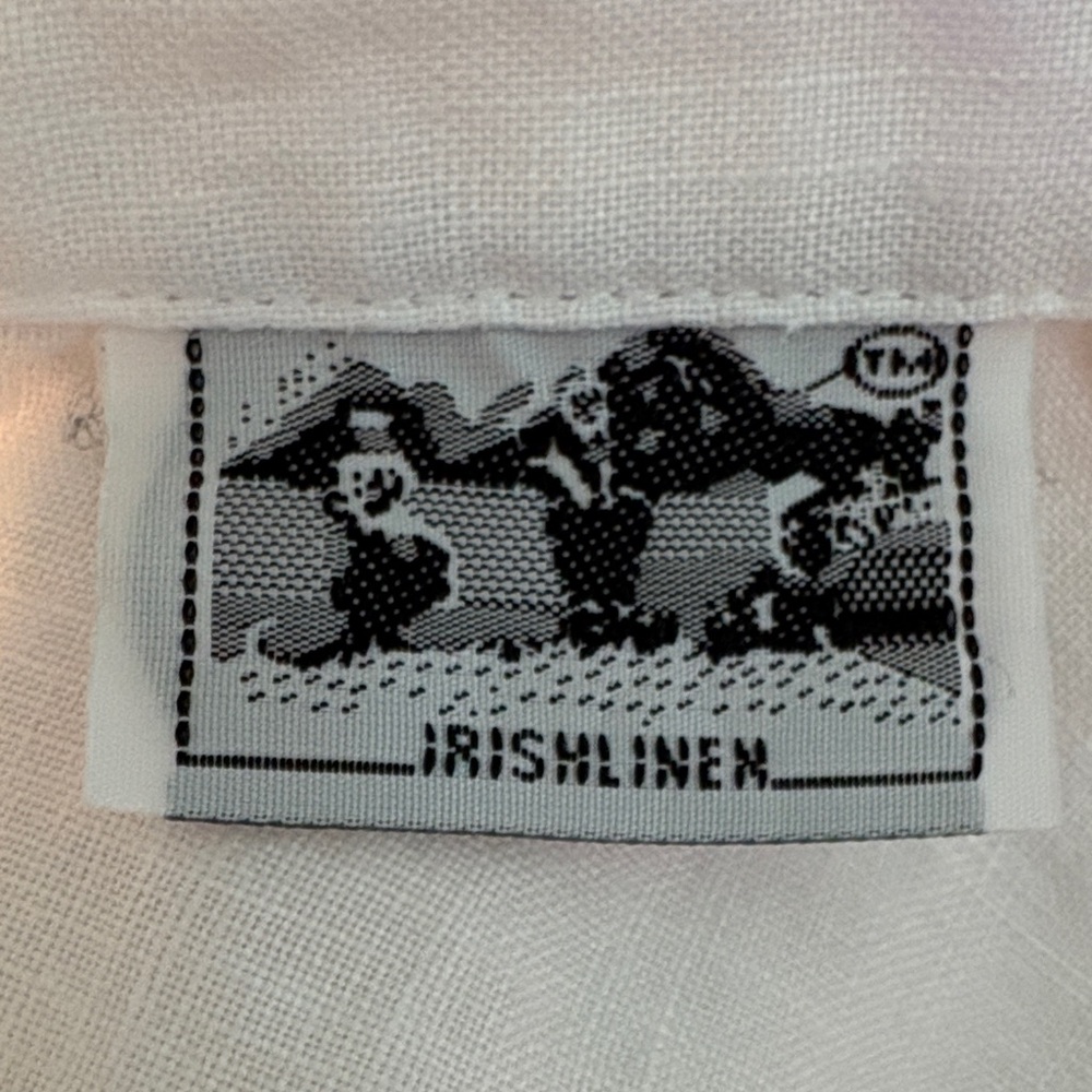 Elegant White Irish Linen Blouse with Embroidered Details - Picture 5 of 15
